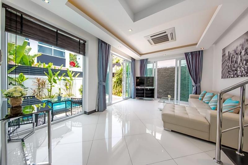 Colibri Pool Villa Pattaya Praia de Jomtien Exterior foto